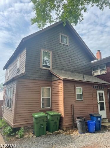 523 2nd Ave, Roselle, NJ 07203-0010