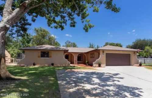 2070 Cathy Cir, Titusville, FL 32780-6011