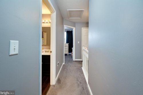 2376 Grandview Rd, Hanover PA 17331-7886 exterior