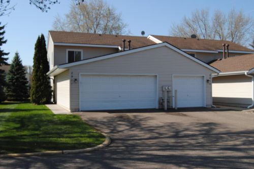 2911 68th Ln, Minneapolis, MN 55430-1440