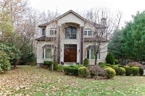 11 Skyview Dr, Stamford, CT 06902-1509