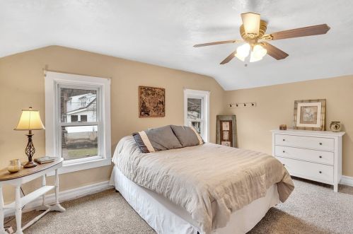 755 6th St, Oakmont PA  15139-1587 exterior