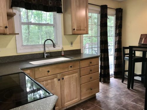 11 Pioneer Rd, Coventry, RI 02816-7761