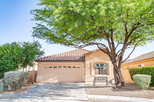 6749 Copperwood Way, Tucson, AZ 85757-6913