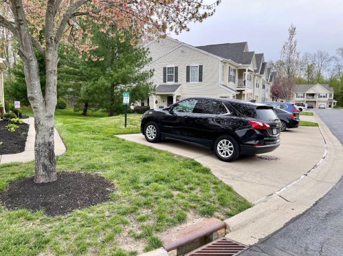 126 Tall Trees Dr, Amelia, OH 45102-2186