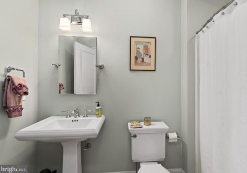 644 Southridge Dr, Navy Sup Dpt PA  17055-6025 exterior