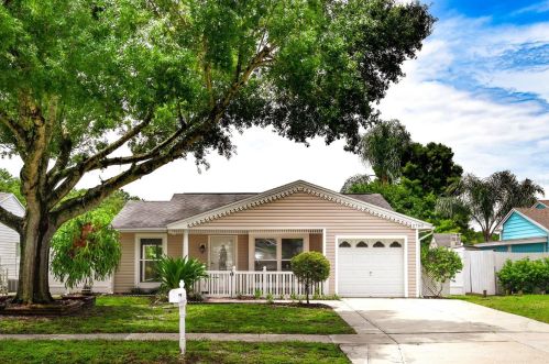 2760 Kavalier Dr, Palm Harbor, FL 34684-4200