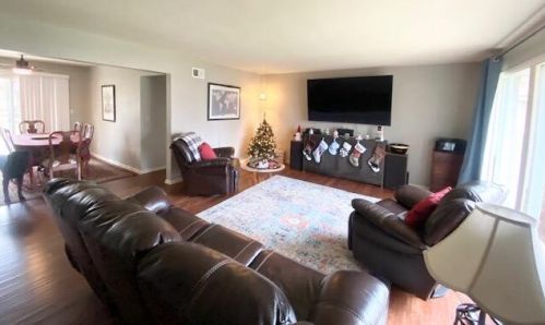 4042 93, Milwaukee WI 53222-1505 exterior