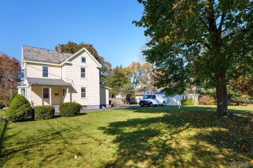 162 Prigmore St, East Brunswick NJ  08816-3176 exterior