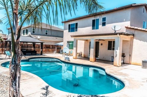 6671 Pontiac Way, Fresno, CA 93727-0813