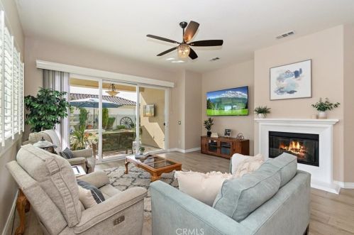 825 Sherwood Ct, Beaumont CA  92223-8556 exterior