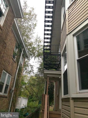 716 State St, Trenton NJ  08618-5417 exterior