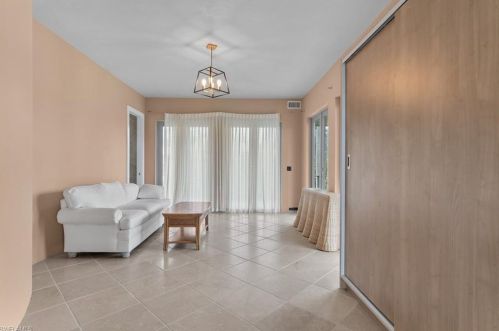 4150 Dingman Dr, Sanibel FL 33957-5107 exterior