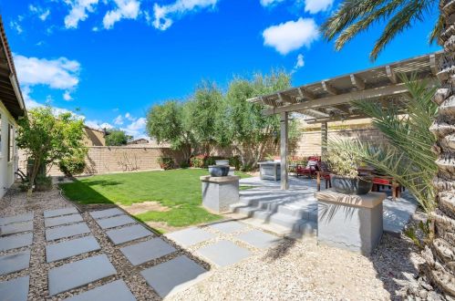 82556 Belfort Ct, Indio CA  92203-4044 exterior