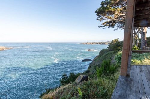 9500 Brewery Gulch Rd, Mendocino CA  95460-9016 exterior