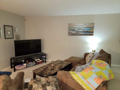 182 Windsor Rdg, New Castle PA  16105-9129 exterior