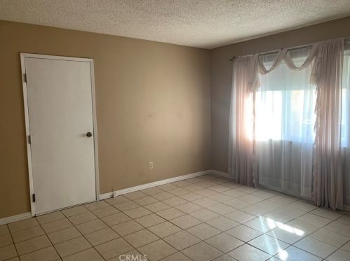 16705 Minter Ct, Santa Clarita CA  91387-3275 exterior