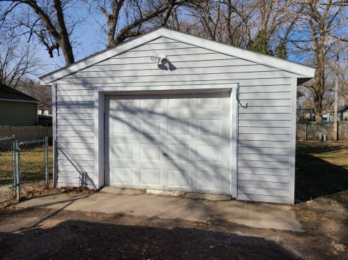 616 15th St, Willmar MN  56201-2936 exterior