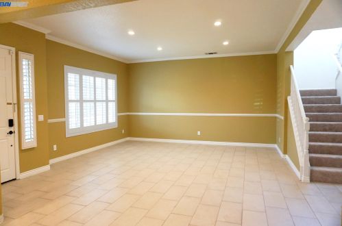 682 Vasconcellos Ave, Manteca CA  95336-8546 exterior