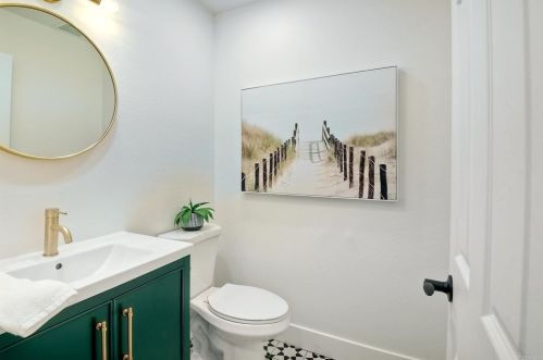 2532 Unicornio St, Carlsbad CA  92009-5327 exterior