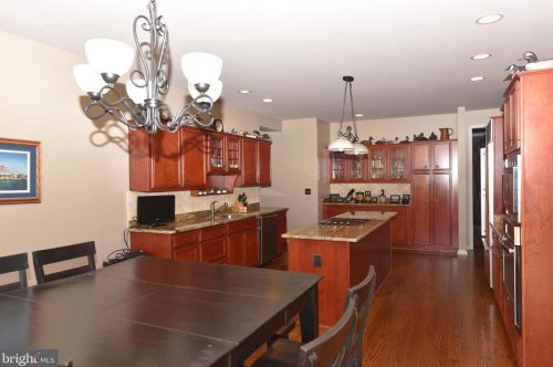3002 Ridgeview Dr, Molino PA  17961-2338 exterior