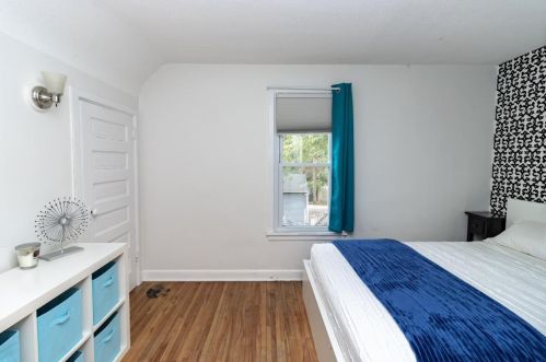 2727 Johnson St, Minneapolis MN  55418-3041 exterior