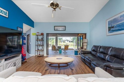 33 Bunker Cir, Placida FL  33947-2109 exterior