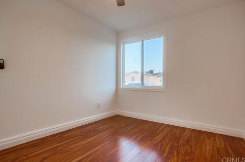 4042 Conrad Ave, San Diego CA 92117-1913 exterior