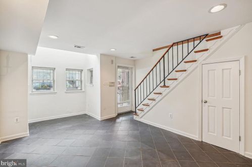 2506 M St, Washington, DC 20037-1304
