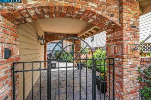 140 Birchbark Pl, Danville, CA 94506-2106