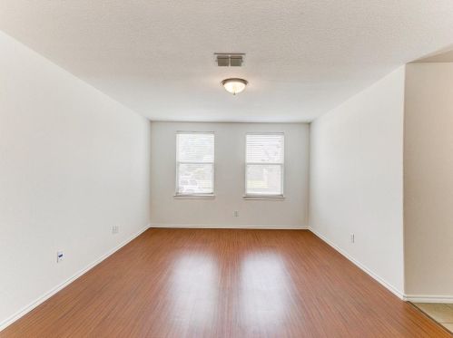 2617 Tuscan View Dr, Fort Worth TX  76131-5125 exterior