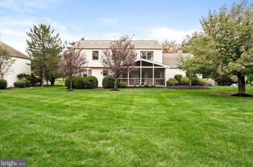 29 Winthrop Rd, Lawrence Township NJ  08648-1557 exterior