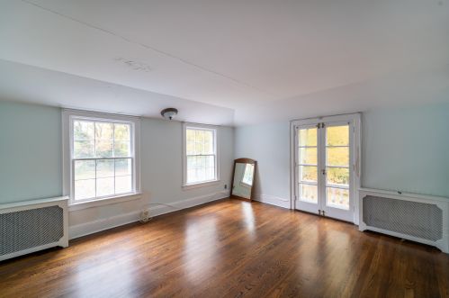 5 Father Peters Ln, New Canaan CT  06840-2215 exterior