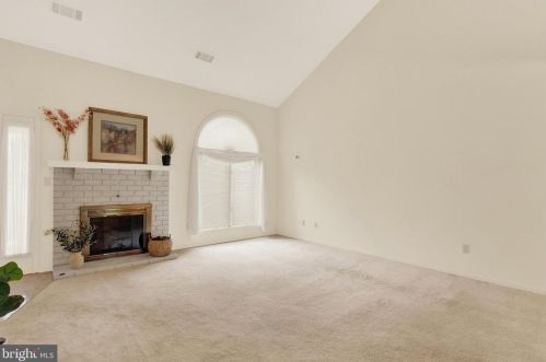 427 Deerfield Dr, Hanover PA  17331-1368 exterior