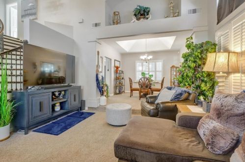 781 Bluff Dr, Los Banos CA  93635-5127 exterior