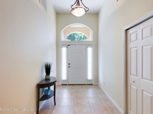 5875 39th Ln, Vero Beach, FL 32966-6516