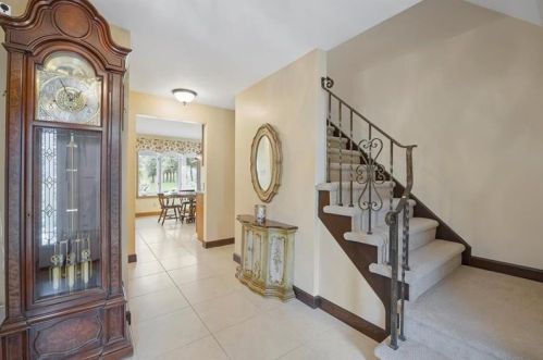 7152 Shannon Rd, Verona, PA 15147-2552