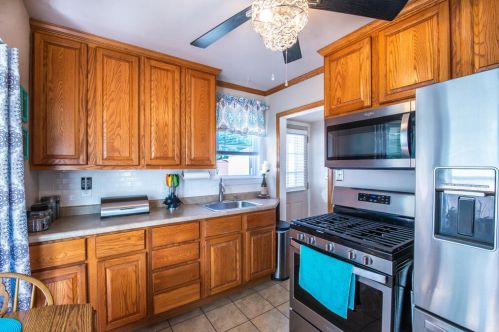 6400 37 Ave, Kenosha WI 53142-3335 exterior