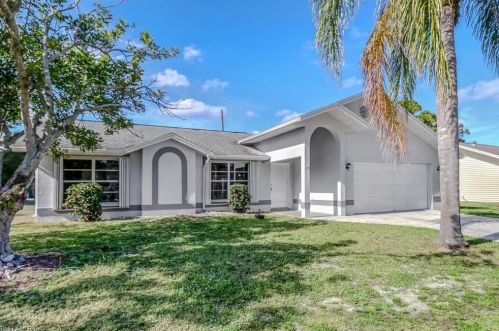 10724 Figtree Ct, Lehigh Acres, FL 33936-7332