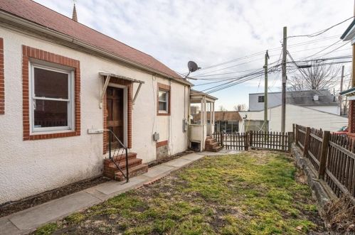 101 Federal St, United States Coast Guard Ac CT  06320-6210 exterior