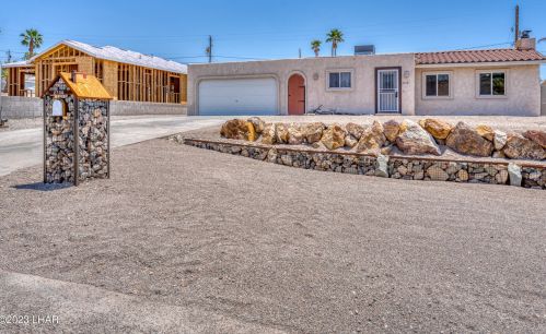 2730 Inverness Dr, Lake Havasu City, AZ 86404-1360