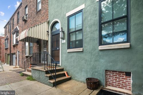 821 Fitzwater St, Philadelphia PA 19147-2836 exterior