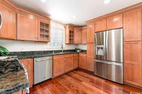 871 Larchmont Dr, Daly City CA  94015-3641 exterior