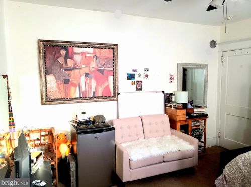 301 Summit Ave, Wilmington DE  19804-1725 exterior