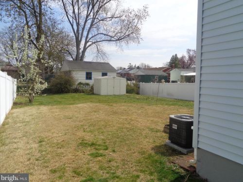 2316 Lexington Ave, Camden NJ  08110-1940 exterior