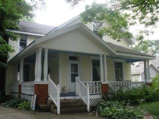 321 Whitlock St, Bremen, IN 46506-1159
