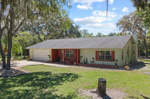 165 Humphrey Rd, Lake Mary, FL 32746-3801