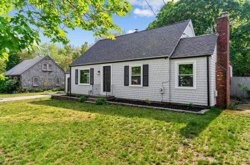 161 Sunny Cove Dr, Warwick, RI 02889-8629