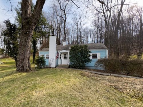 2230 Ferguson Rd, Allison Park, PA 15101-3545