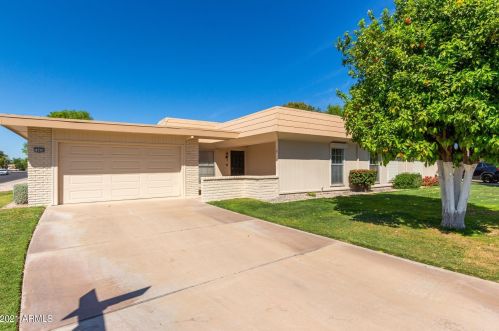 18420 101st Dr, Sun City, AZ 85373-1606